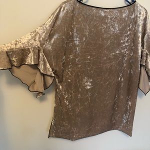 Velvet material shirt